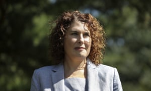 Mary Pat Carl desafía al titular Kim Gardner en las primarias demócratas para el abogado de circuito de St. Louis