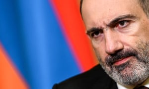 El primer ministro armenio, Nikol Pashinyan, firmó un acuerdo 