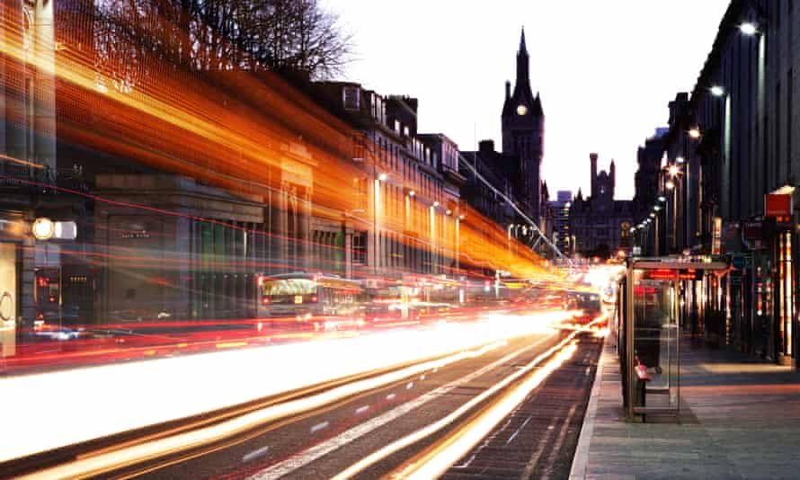 ¿Se apagarán las luces?  Union Street en Aberdeen.