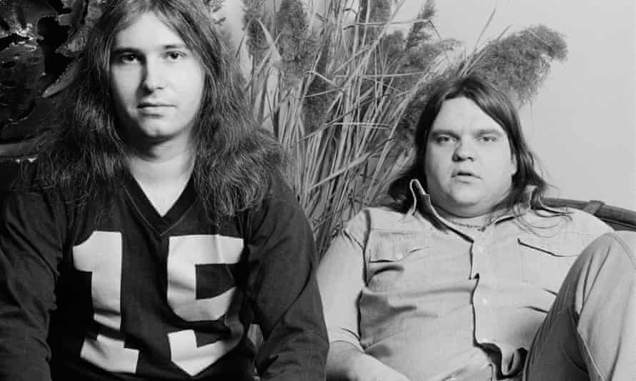 Meat Loaf, a la derecha, con el compositor Jim Steinman en 1978, el año en que lanzaron su álbum de ventas multimillonarias Bat Out of Hell.