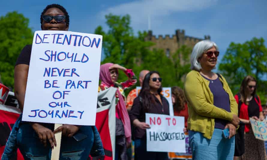 Una protesta en mayo de 2022 contra el Centro de Expulsión de Inmigrantes de Derwentside en Durham.